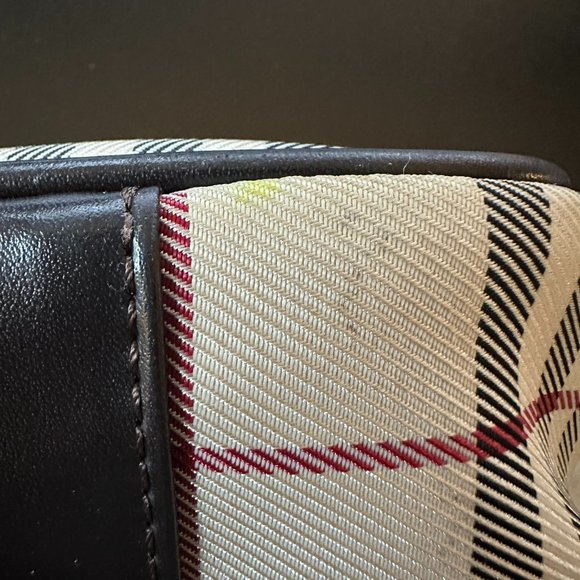 Burberry Nova Check Handbag - EUC Authentic - Picture 13 of 14